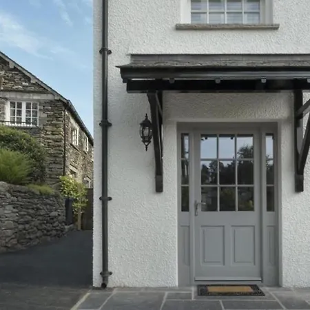 Daire Old House *
